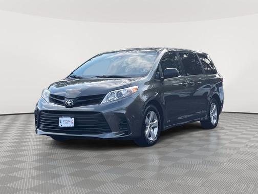 2020 Toyota Sienna L