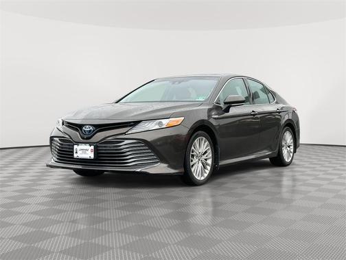 2018 Toyota Camry Hybrid XLE