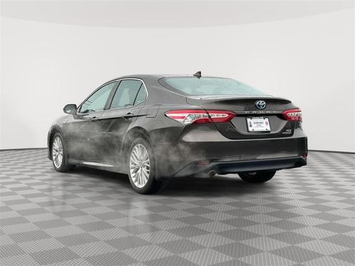 2018 Toyota Camry Hybrid XLE