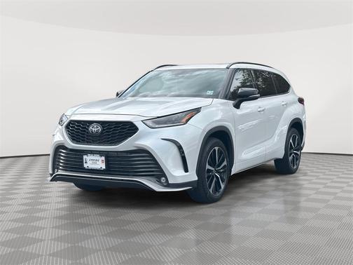 2022 Toyota Highlander XSE