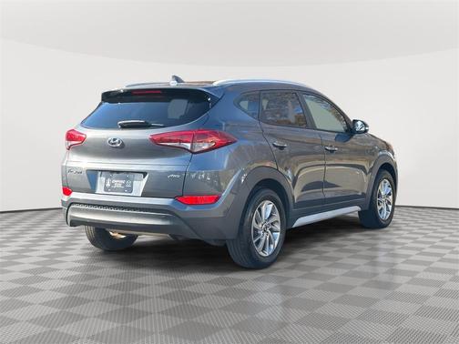 2017 Hyundai TUCSON SE Plus