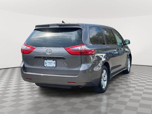 Predawn Gray Mica 2020 Toyota Sienna L