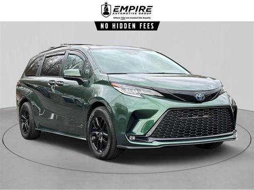 2021 Toyota Sienna XLE
