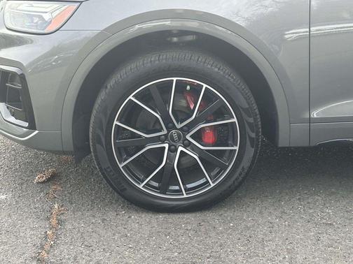 2025 Audi SQ5 3.0T Premium