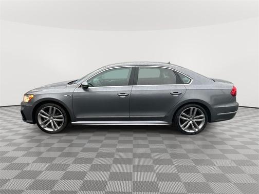 2017 Volkswagen Passat 1.8T R-Line