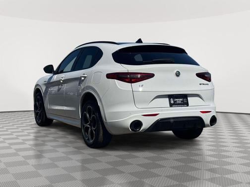 Alfa White 2023 Alfa Romeo Stelvio Ti
