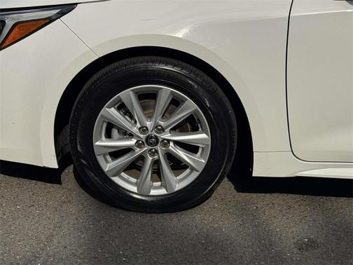 2023 Toyota Corolla Hatchback SE