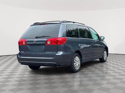 2009 Toyota Sienna LE