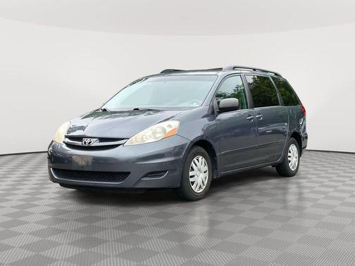 2009 Toyota Sienna LE