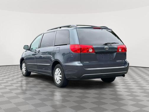 2009 Toyota Sienna LE
