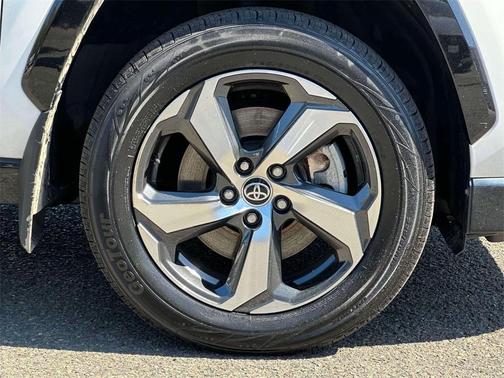 2022 Toyota RAV4 Prime SE