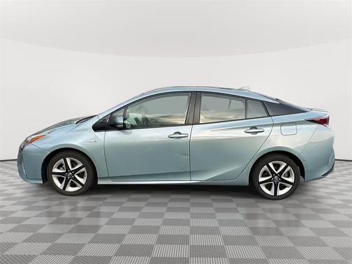 2017 Toyota Prius Three Touring
