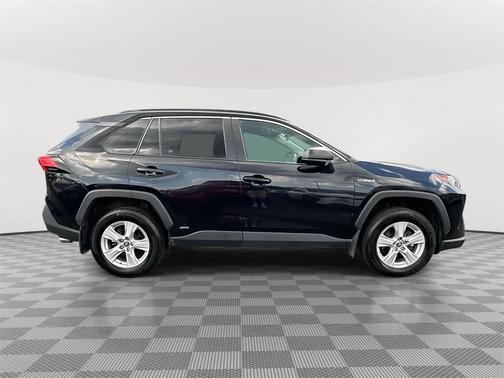 2021 Toyota RAV4 Hybrid LE