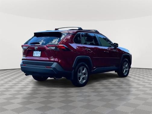 2022 Toyota RAV4 Hybrid LE