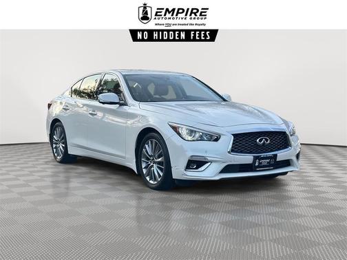2023 INFINITI Q50 LUXE