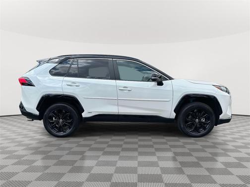 2022 Toyota RAV4 Hybrid XSE