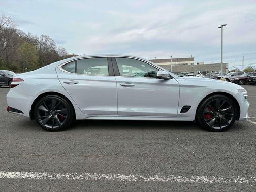 2022 Genesis G70 3.3T