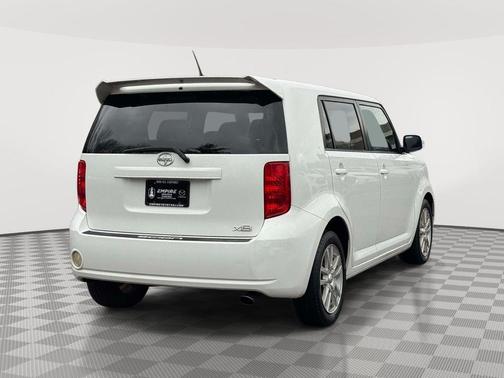 Super White 2009 Scion xB