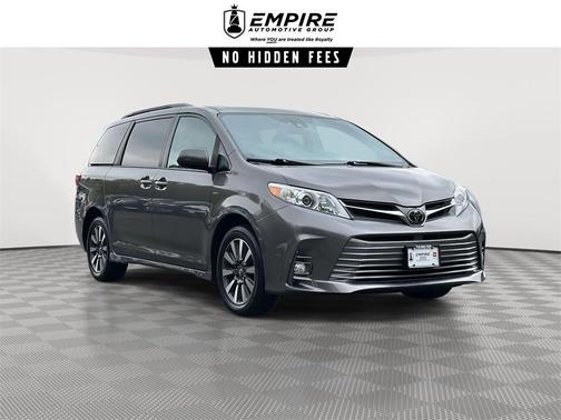 2020 Toyota Sienna XLE
