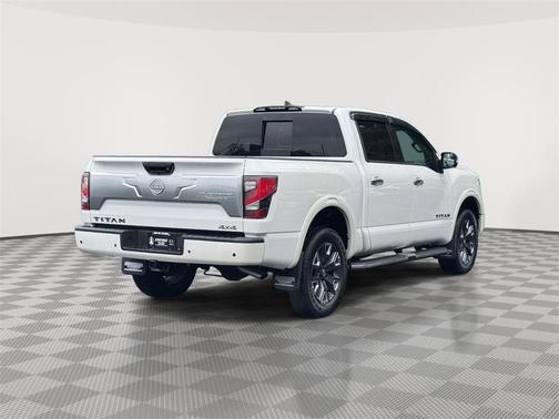 2023 Nissan Titan Platinum Reserve