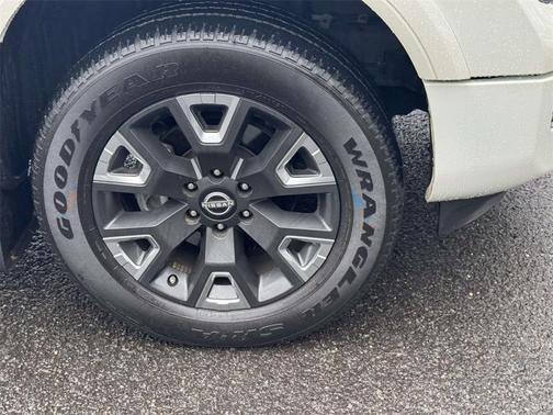 2023 Nissan Titan Platinum Reserve