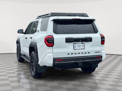 Ice 2025 Toyota 4Runner Hybrid TRD