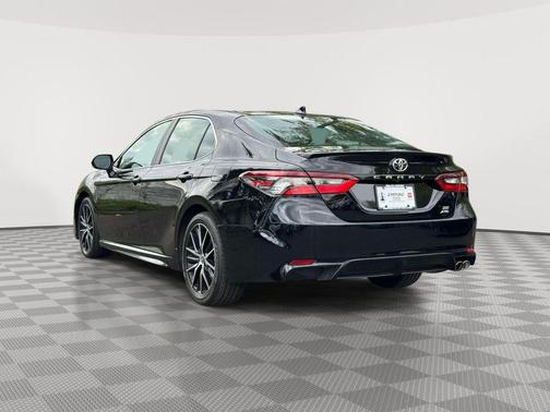 Midnight Black Metallic 2024 Toyota Camry SE
