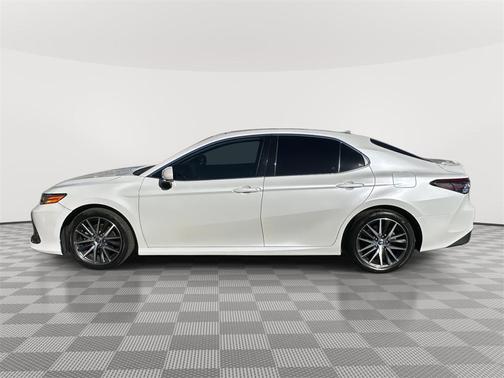 2022 Toyota Camry XLE