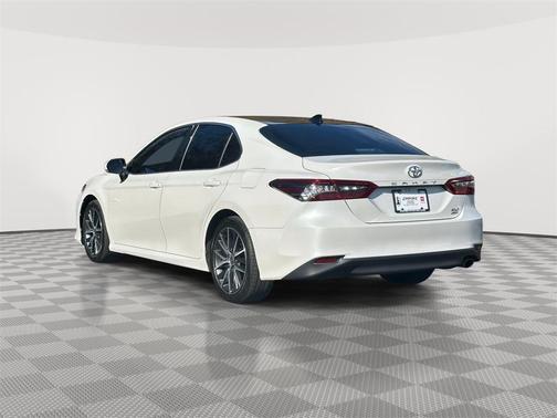2022 Toyota Camry XLE