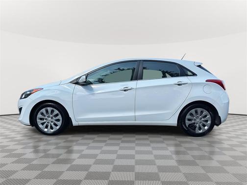 2017 Hyundai Elantra GT Base