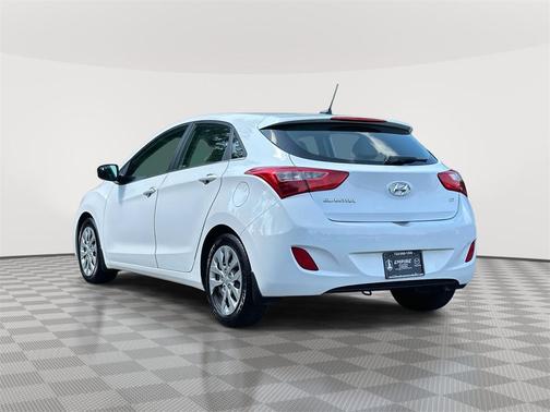 2017 Hyundai Elantra GT Base