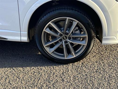 2025 Audi Q3 45 S line Premium