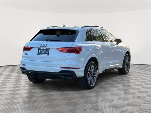2025 Audi Q3 45 S line Premium