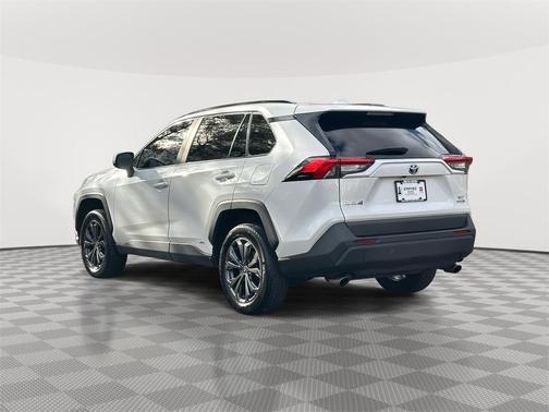 2023 Toyota RAV4 Hybrid XLE Premium