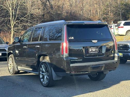 2020 Cadillac Escalade Luxury