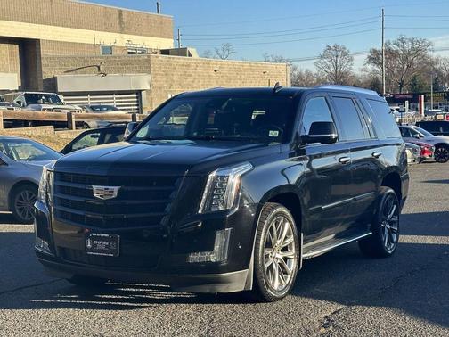 2020 Cadillac Escalade Luxury