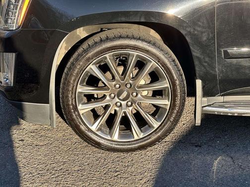 2020 Cadillac Escalade Luxury