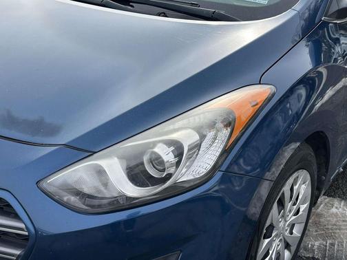 2016 Hyundai Elantra GT Base