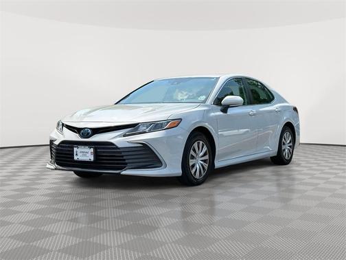 2023 Toyota Camry Hybrid LE