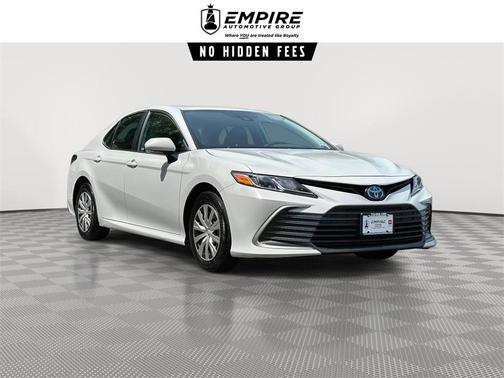2023 Toyota Camry Hybrid LE