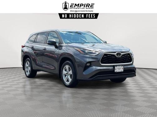2021 Toyota Highlander LE