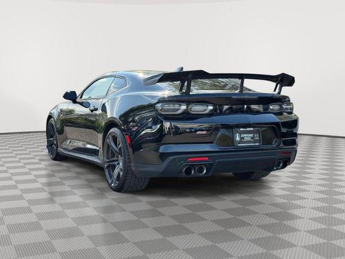 Black 2019 Chevrolet Camaro 1SS