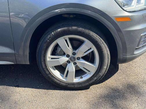 Monsoon Gray Metallic 2019 Audi Q5 2.0T Premium Plus