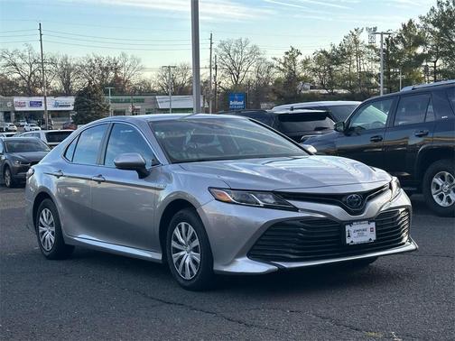 2020 Toyota Camry Hybrid LE
