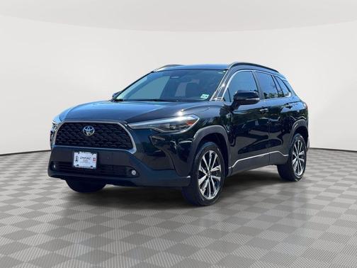 Jet Black 2023 Toyota Corolla Cross XLE