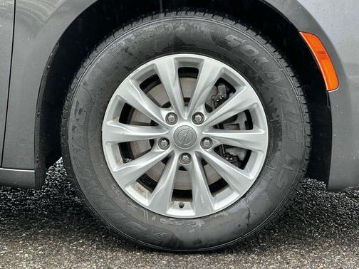 2018 Chrysler Pacifica Touring-L