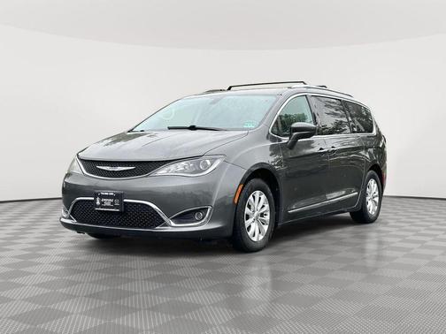 2018 Chrysler Pacifica Touring-L