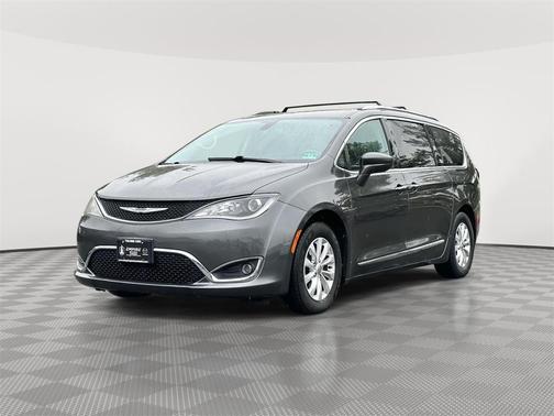 2018 Chrysler Pacifica Touring-L