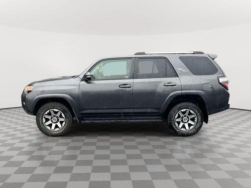 Magnetic Gray Metallic 2018 Toyota 4Runner TRD Off Road Premium