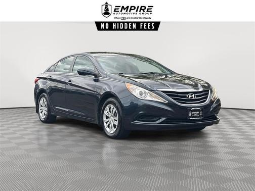 2011 Hyundai SONATA GLS